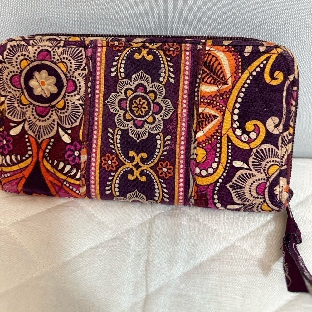 Vera Bradley Womens Wallet Wristlet Purse Floral Flowers Turn Lock Zip Around S